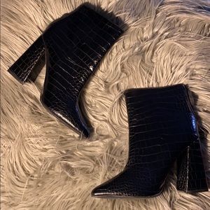 High heel boots